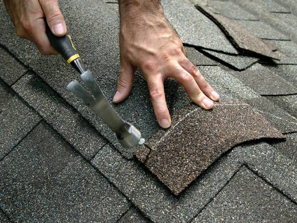 Application of galvanized corrugated nails in asbestos tiles
